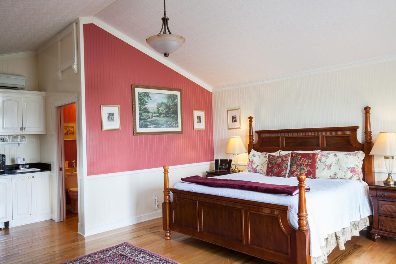 Rose Hill Retreat Aaa Four Diamond Inn Stonewall Ngoại thất bức ảnh