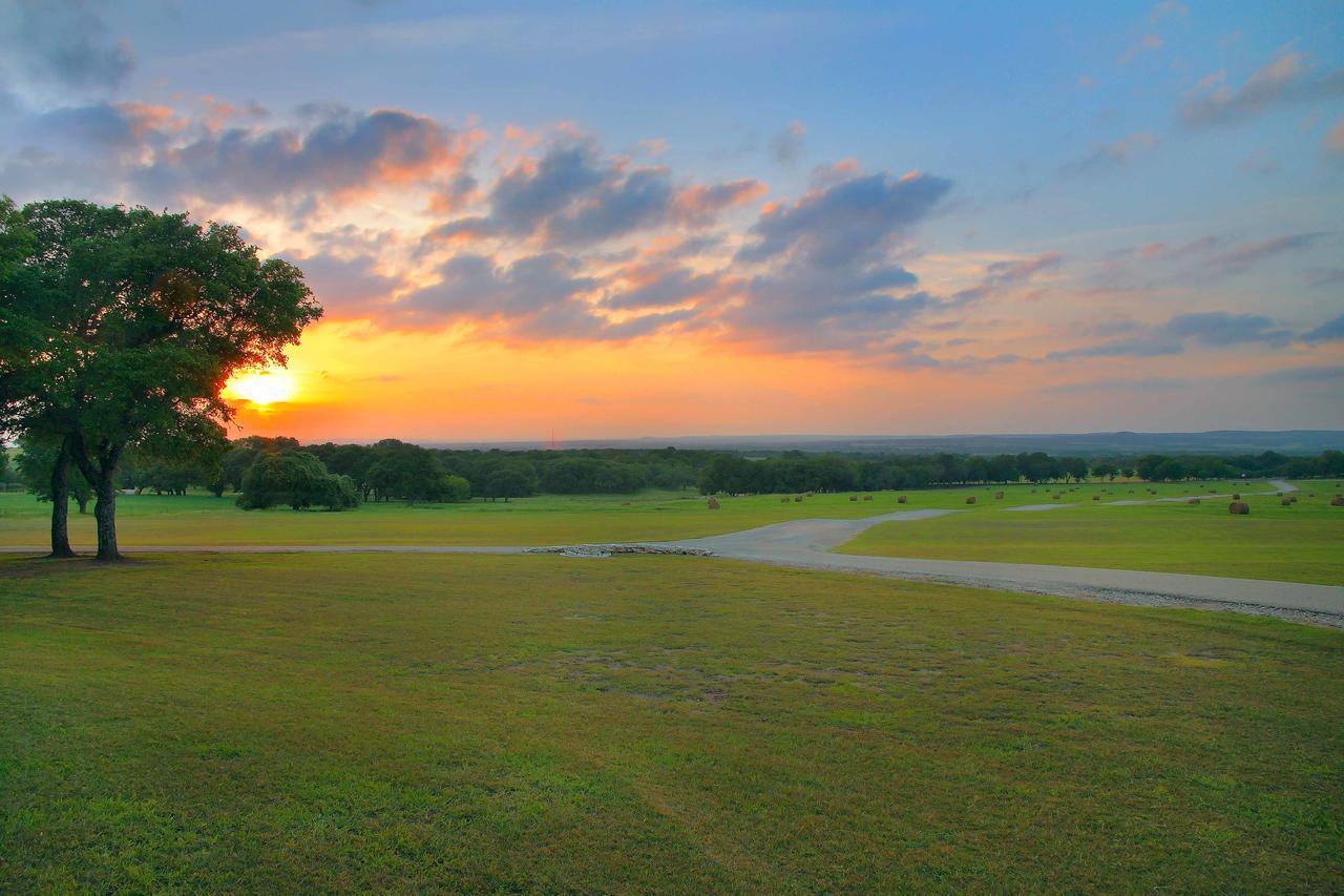 Rose Hill Retreat Aaa Four Diamond Inn Stonewall Ngoại thất bức ảnh