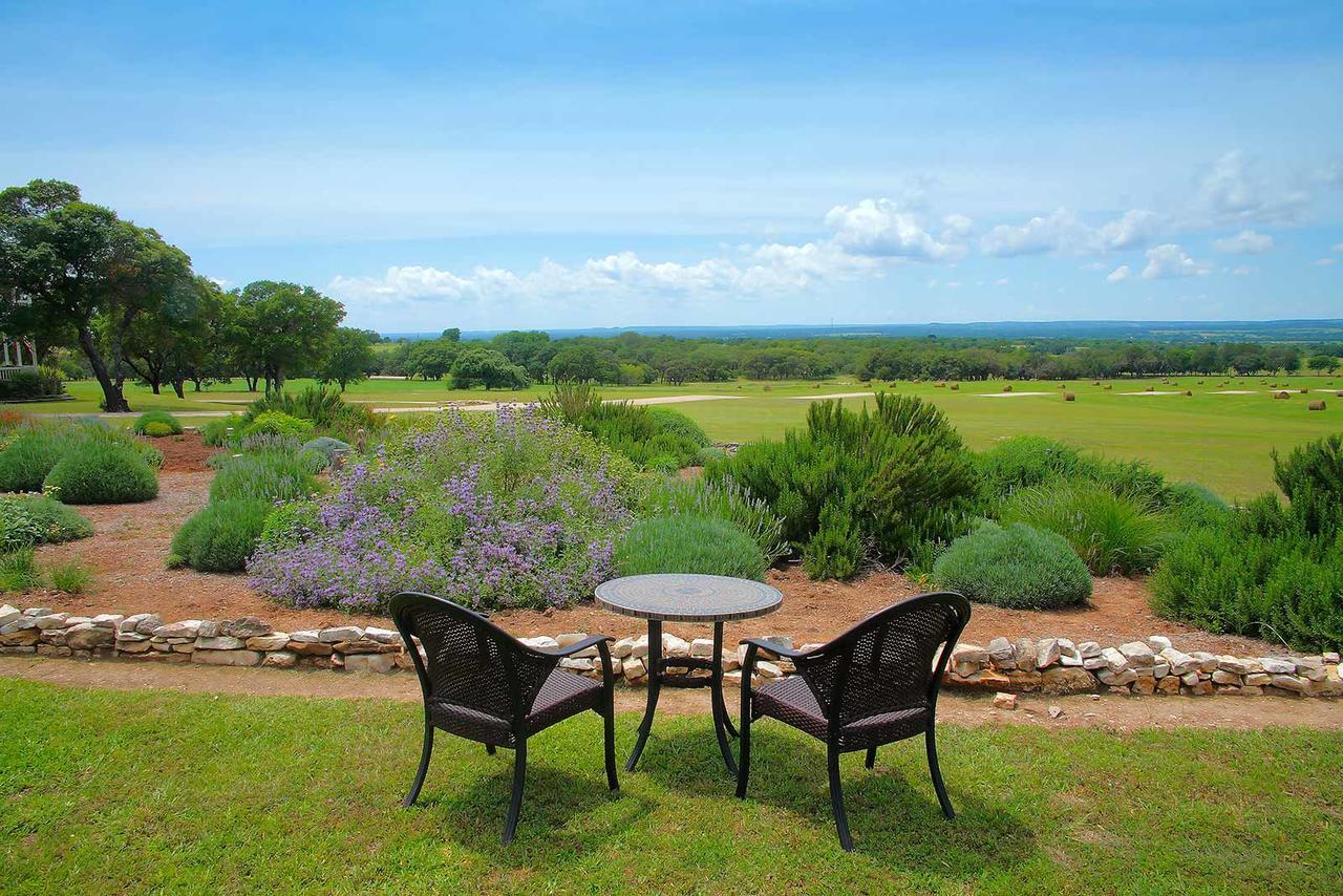 Rose Hill Retreat Aaa Four Diamond Inn Stonewall Ngoại thất bức ảnh